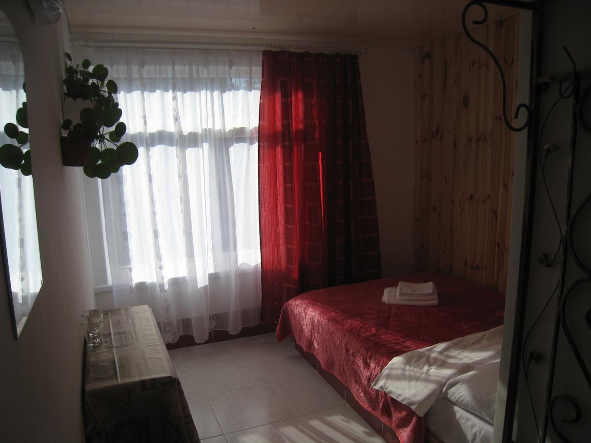 Mini-Hotel Kamianets Extérieur photo